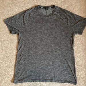 Rhone Reign Tech short sleeve XL